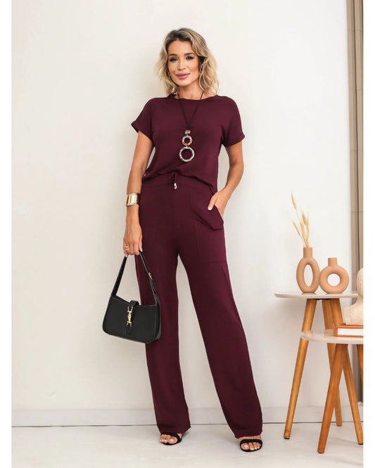 Conjunto Pantalón y Polera Con Manga Corta